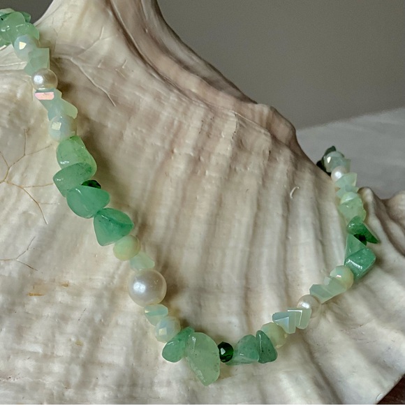 Green Heart shaped necklaces with natural stones - Picture 10 of 12